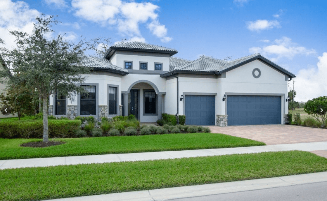 Greyhawk Naples Home Sold in Golf Club of the Everglade